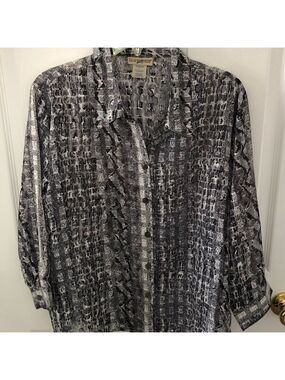 TravelSmith Metallic Black and Gray Snake-Pattern Blouse